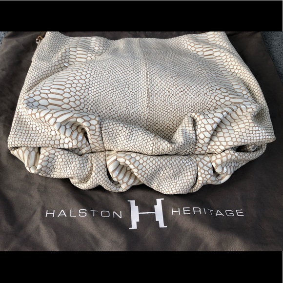 New NWT Halston Heritage cream beige leather croc patent shoulder hobo bag - Picture 3 of 10